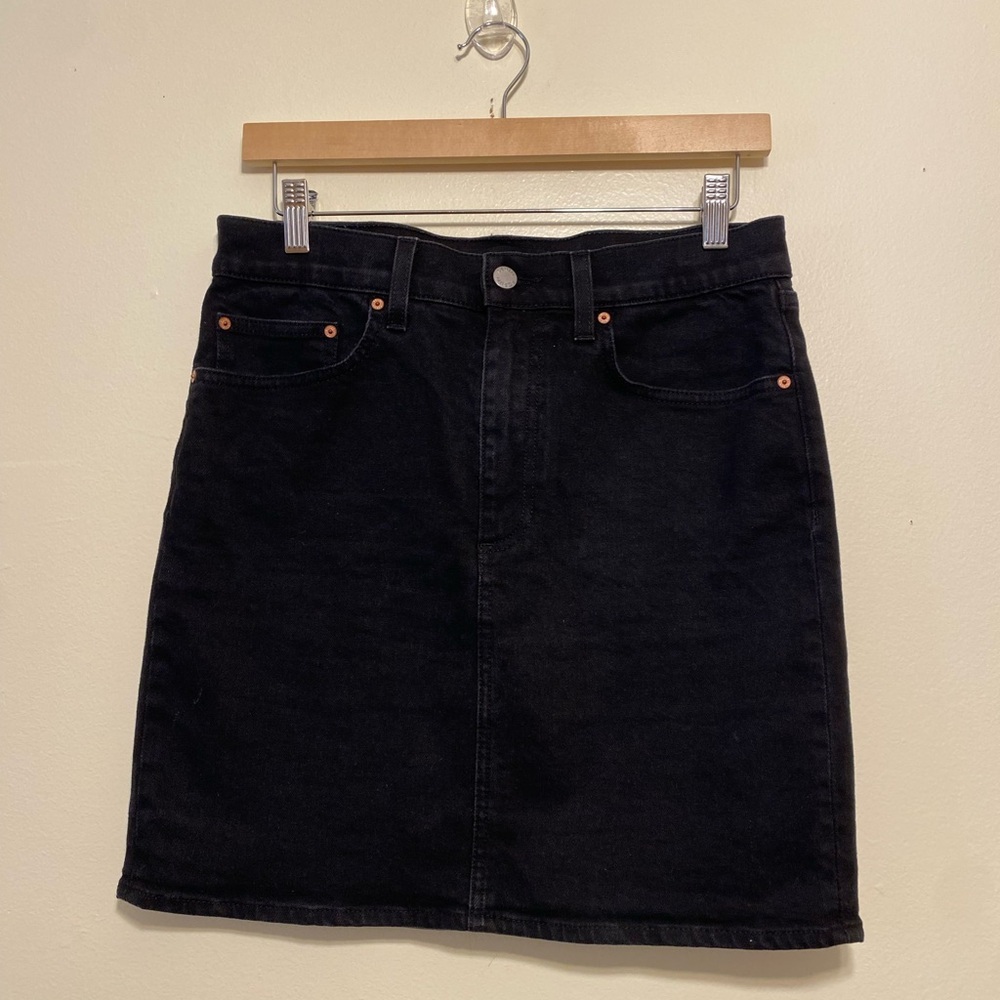 Denim Forum The Pin Up Denim Black Mini Denim Skirt with Copper Rivets. Size 29